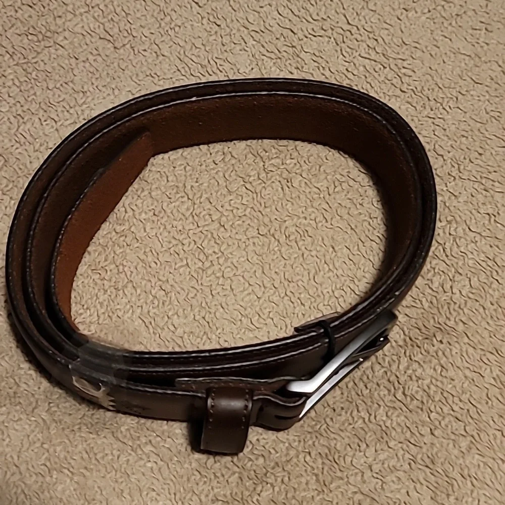 BNWOT DOCKERS Men's Belt - Picture 2 of 5
